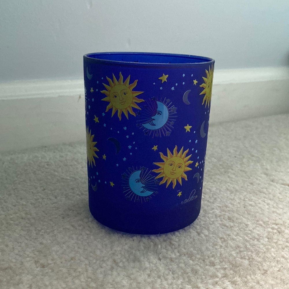 Sun/moon/stars decor!